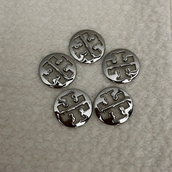 Tory Burch buttons - Picture 3 of 5